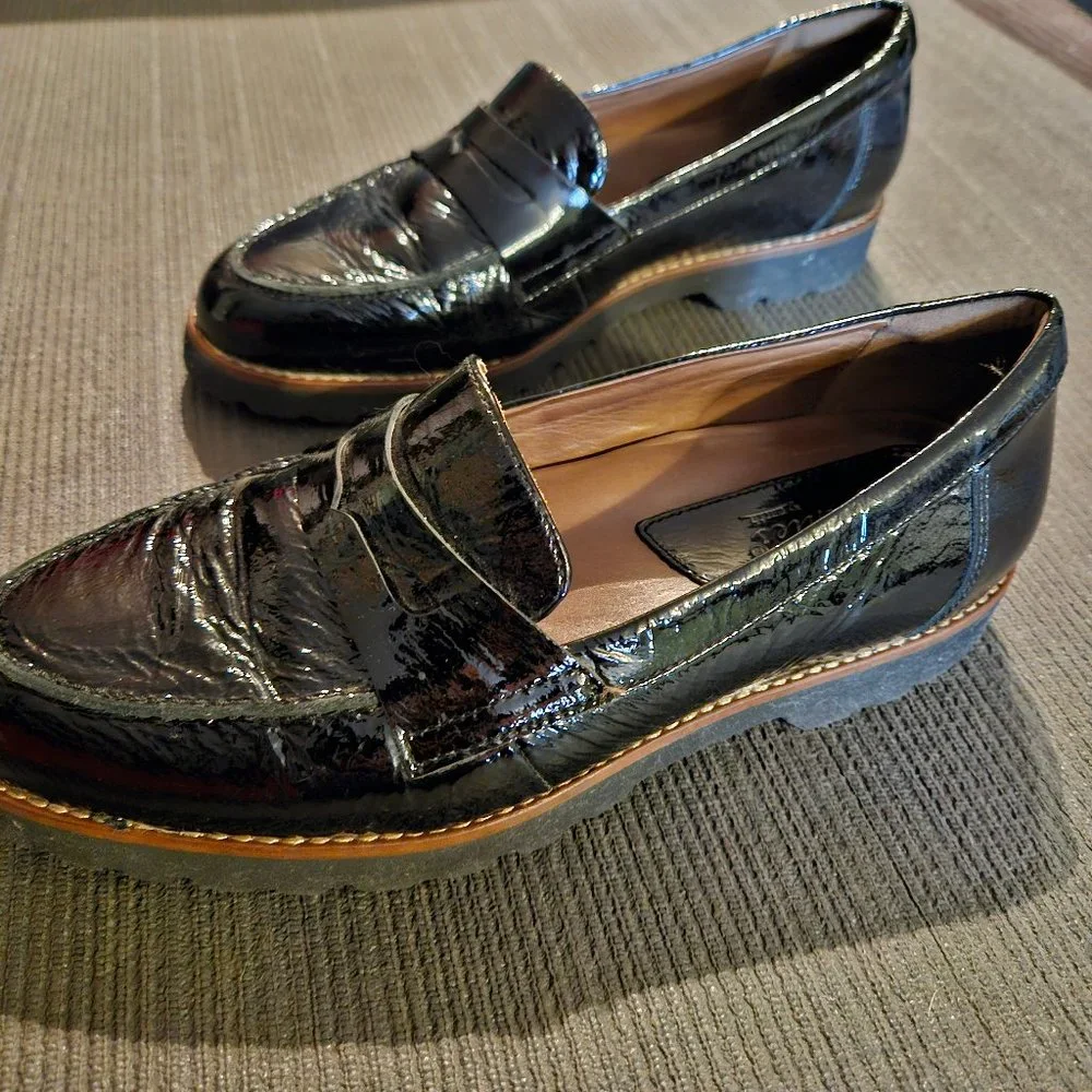 Earthies patent leather penny loafers with chunky soles 8.5M - Picture 3 of 5